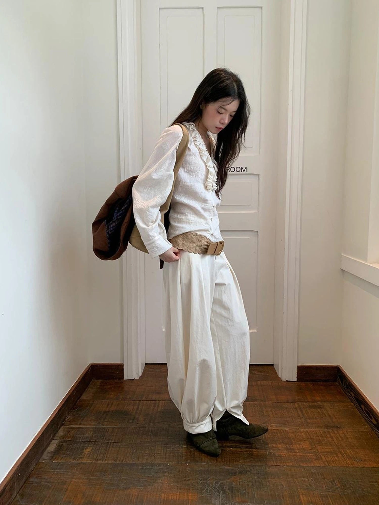 Vintage Lace Trimmed V-Neck Blouse With Floral Lace