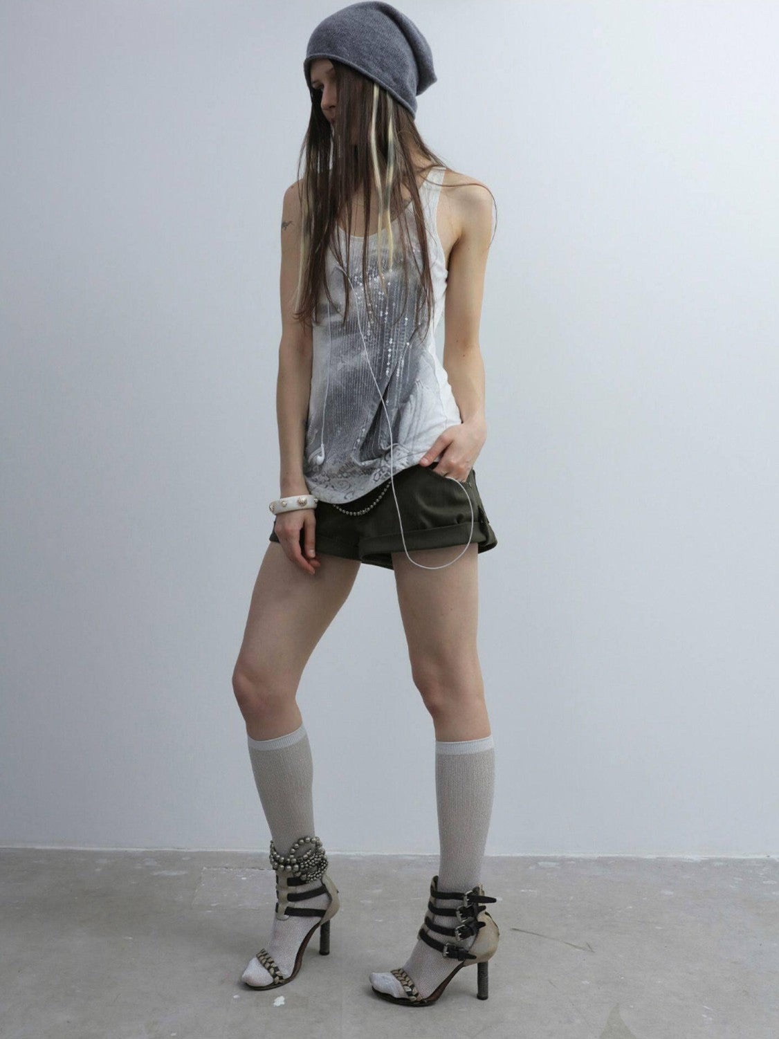 DoublePunch Cuffed Chain Buttoned Vintage Low Rise Women&
