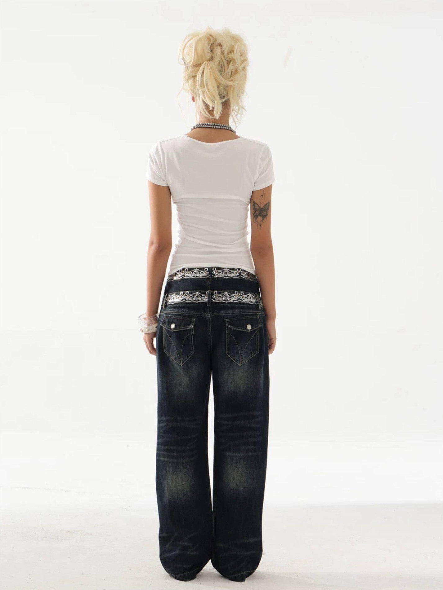 DoublePunch Illusion Print Low Round Neck Women&