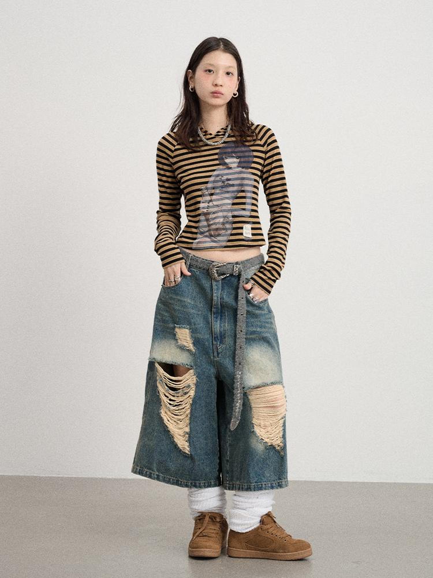 Achihara Drunk Minnie Striped Hoodie Tee