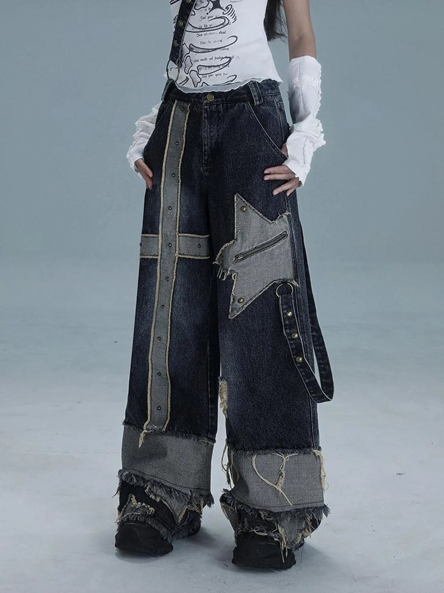 Echo Headphone Denim Low Rise Wide Leg Washed Jeans With Studs