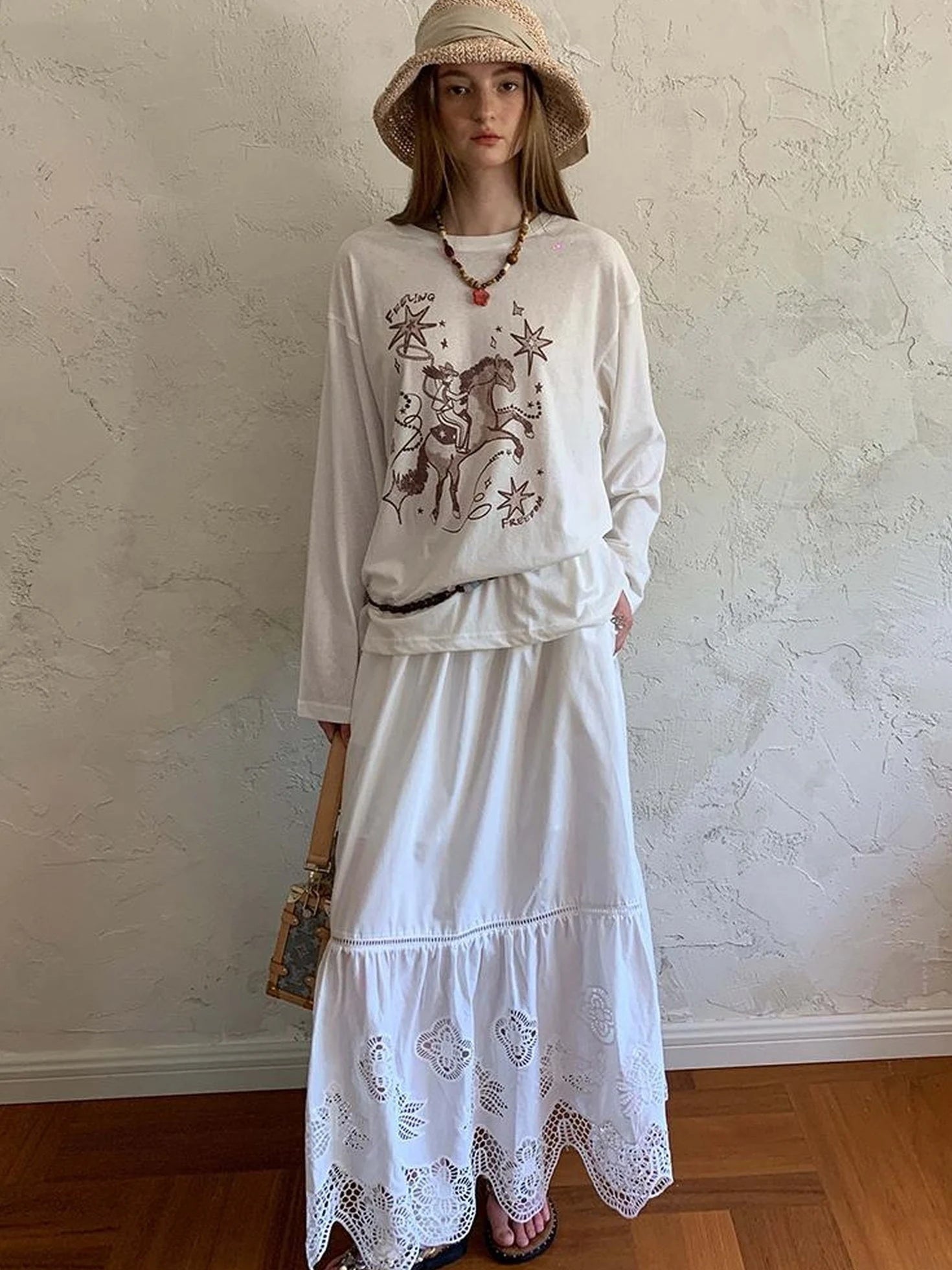 Elegant 3D Wave Lace Embroidered Split Hem Skirt