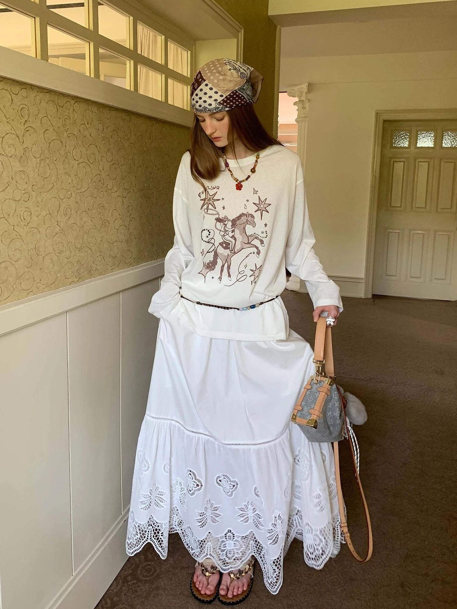 Elegant 3D Wave Lace Embroidered Split Hem Skirt