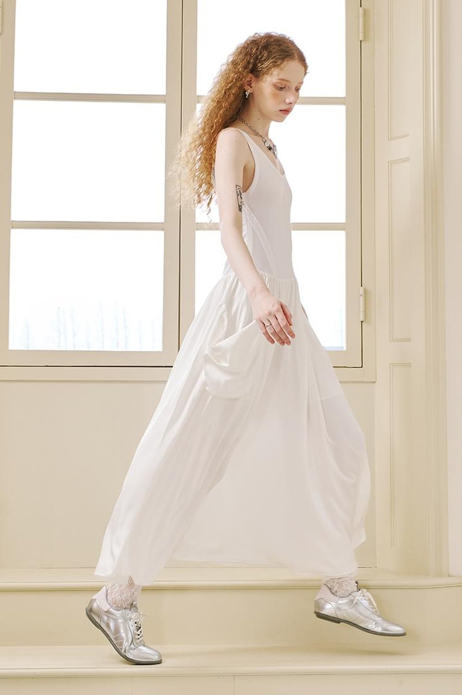 DIDDI MODA Elegant Beaded Butterfly Halter Dress