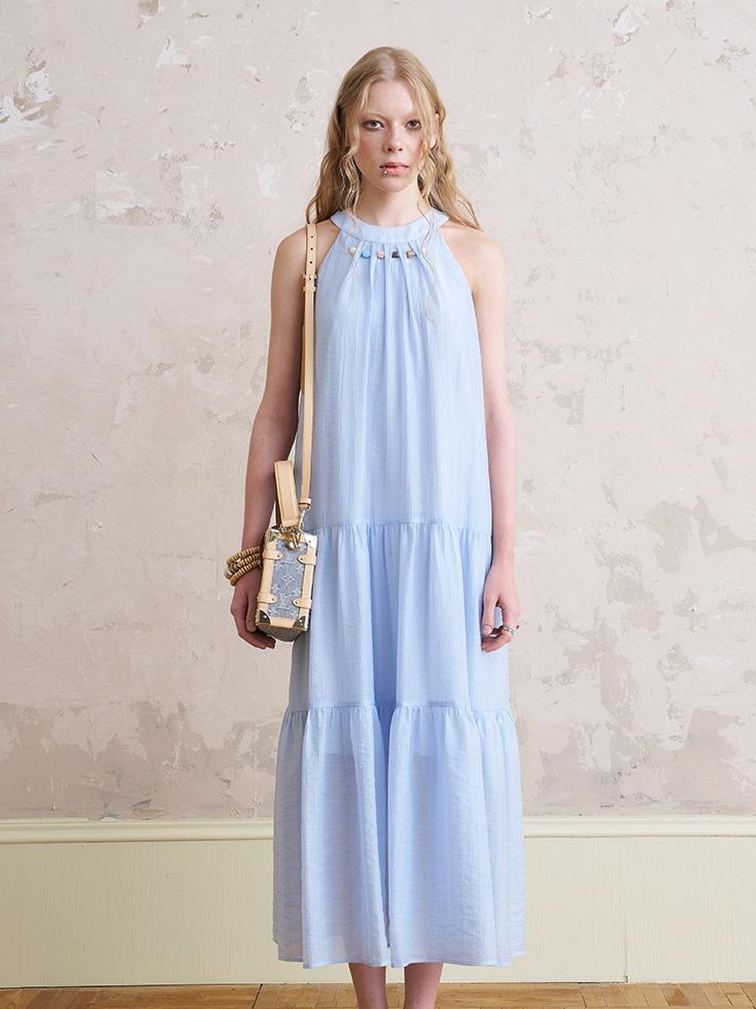 DIDDI MODA Elegant Bow Beaded Halter Dress With Layered Flowy Ribbon