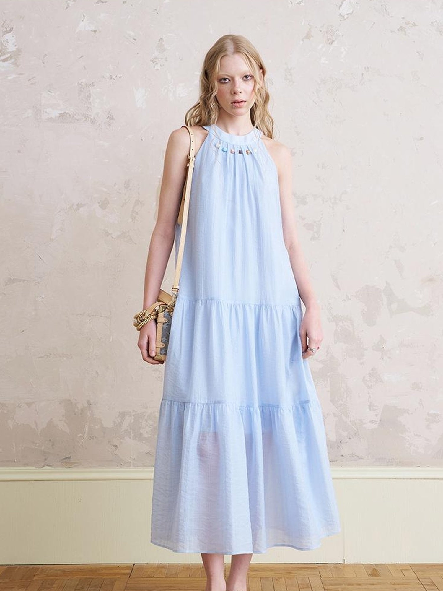 DIDDI MODA Elegant Bow Beaded Halter Dress With Layered Flowy Ribbon