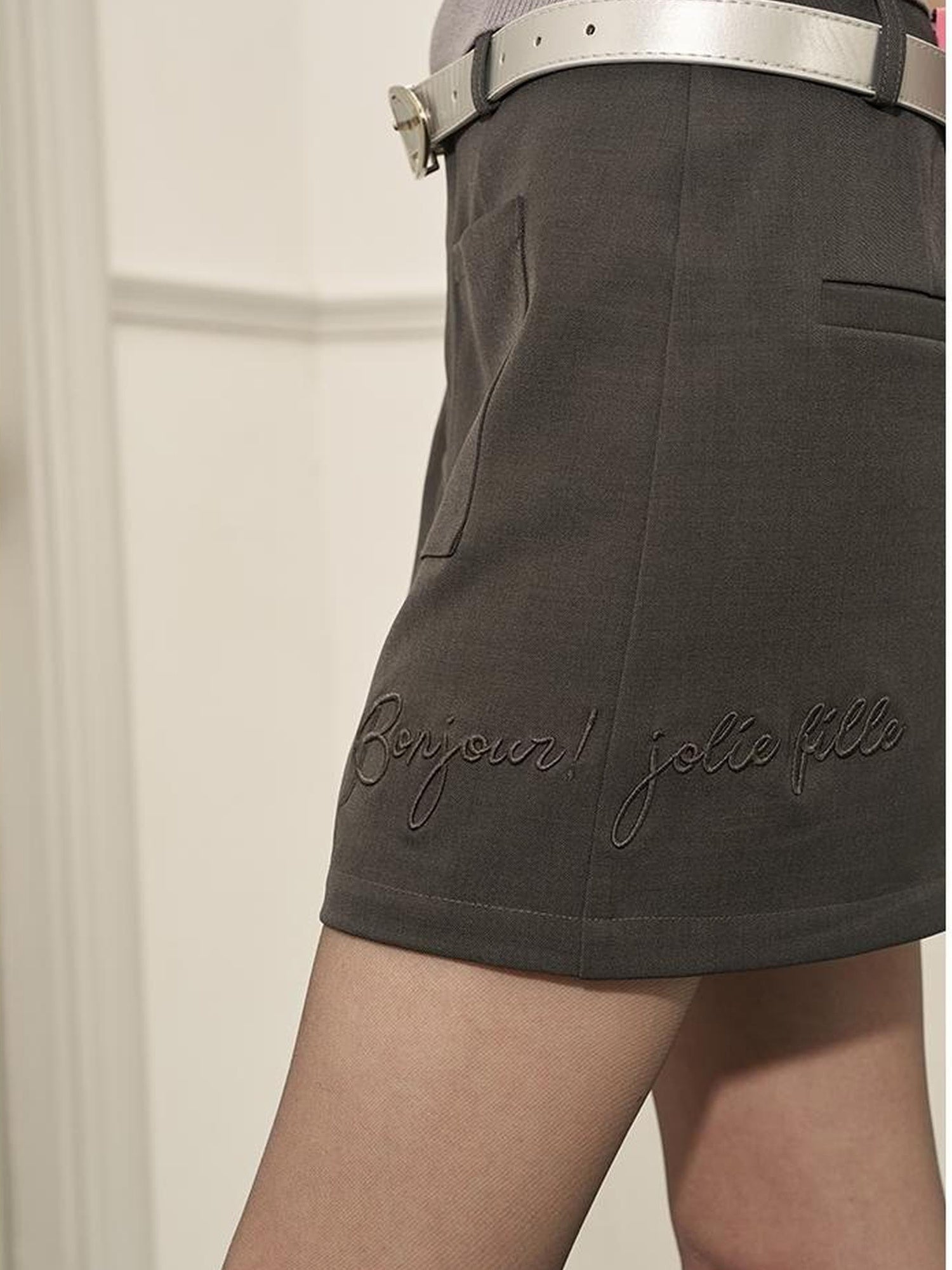 DIDDI MODA Elegant Embroidered Pencil Skirt With Lettering