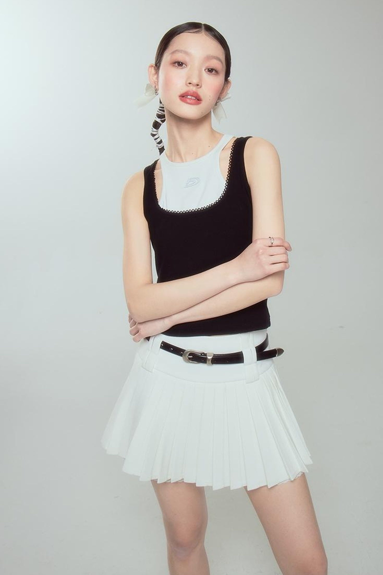 DIDDI MODA Elegant High Waisted Flared Skort With Lace Trim