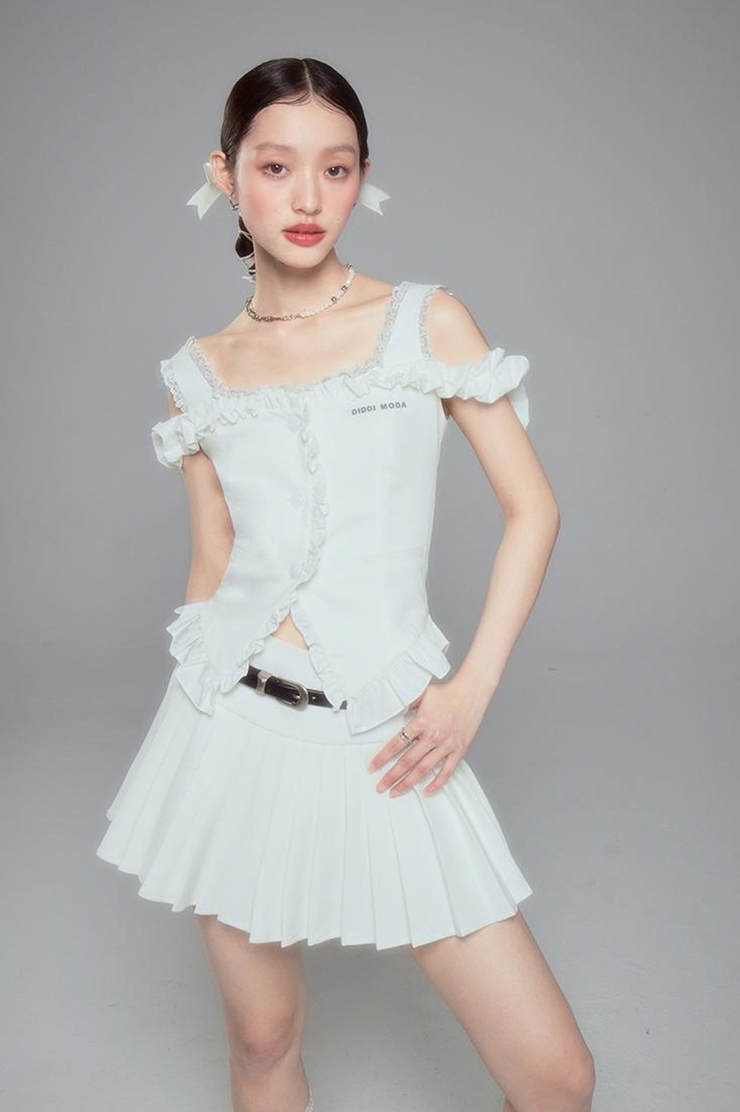 DIDDI MODA Elegant High Waisted Flared Skort With Lace Trim