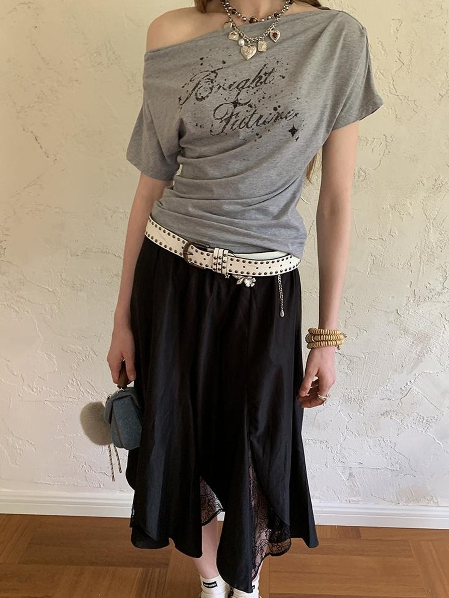 DIDDI MODA Elegant Lace Paneled Fishtail Skirt With Floral Hem