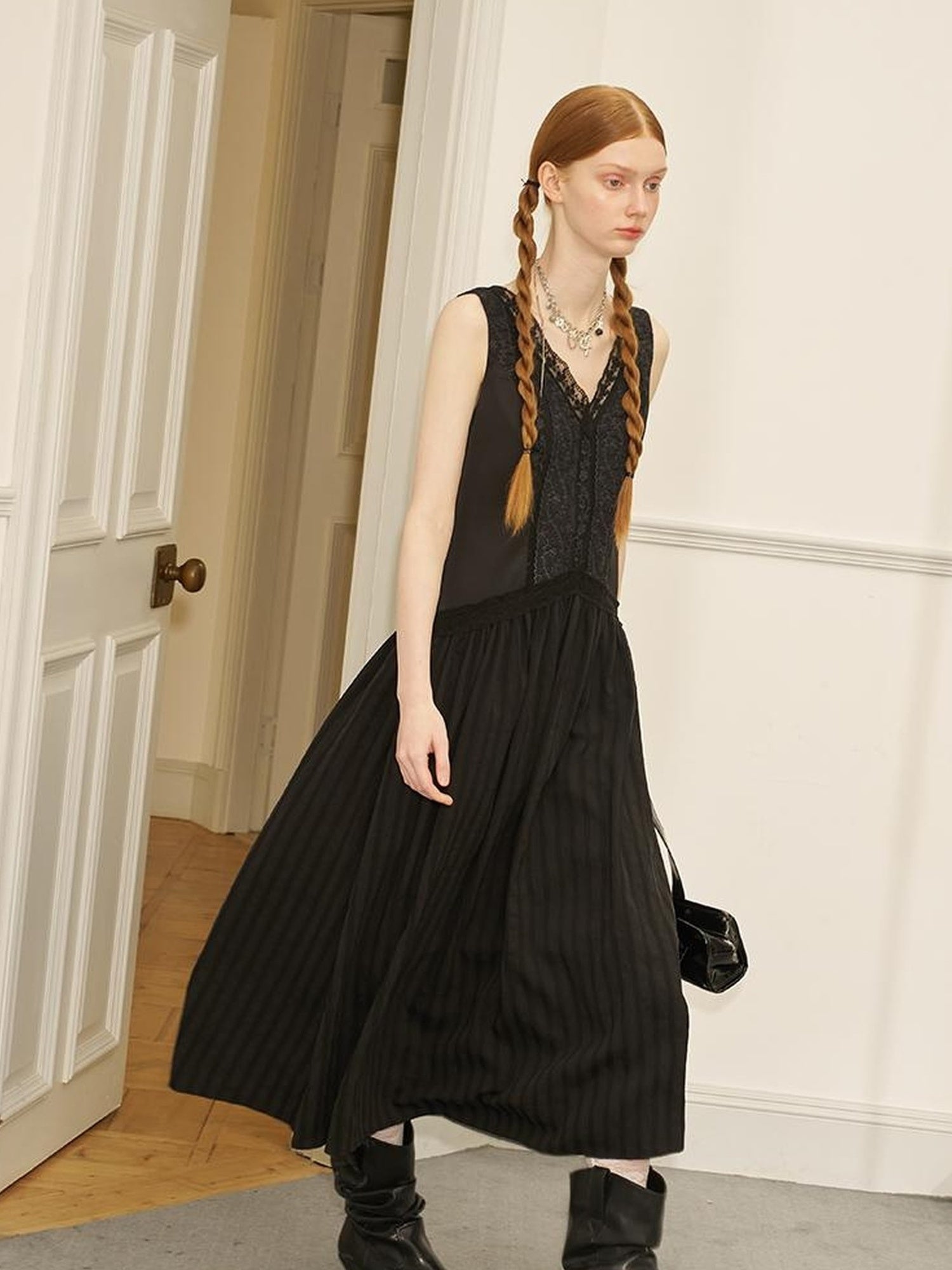 DIDDI MODA Elegant Lace Stripe V Neck Sleeveless Maxi Dress