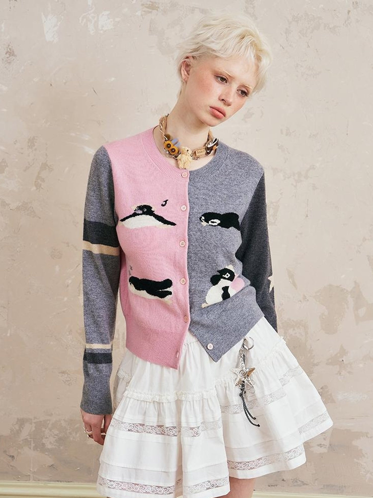 DIDDI MODA Elegant Lace Tiered Mini Skirt With Floral Detailing