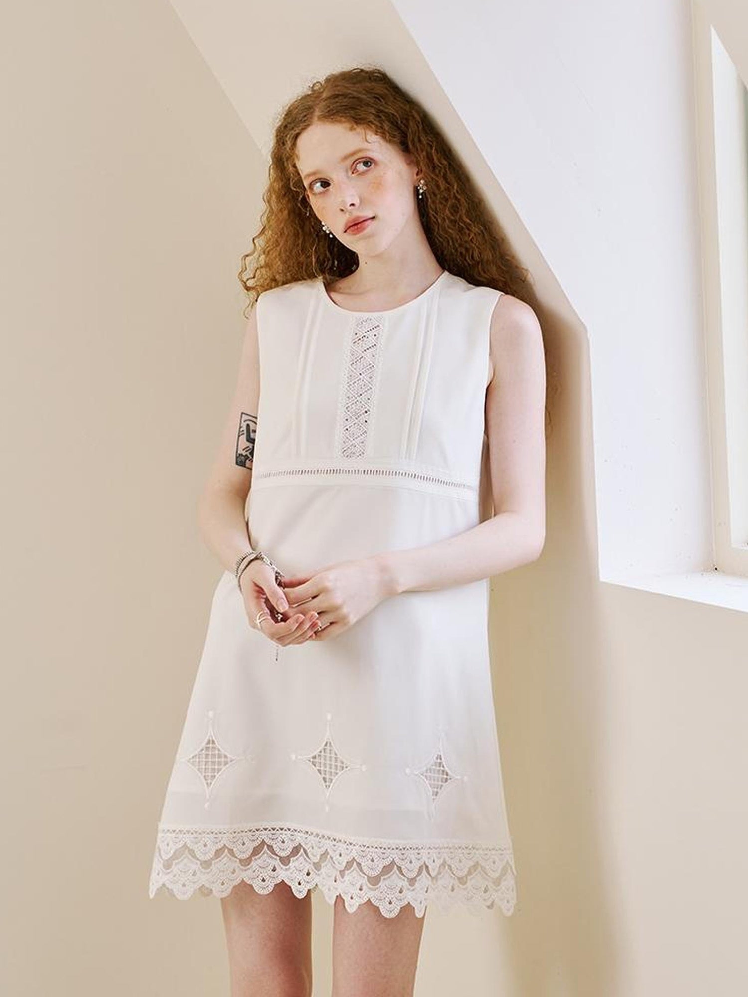 DIDDI MODA Elegant Lace Trimmed Cutout Summer Dress