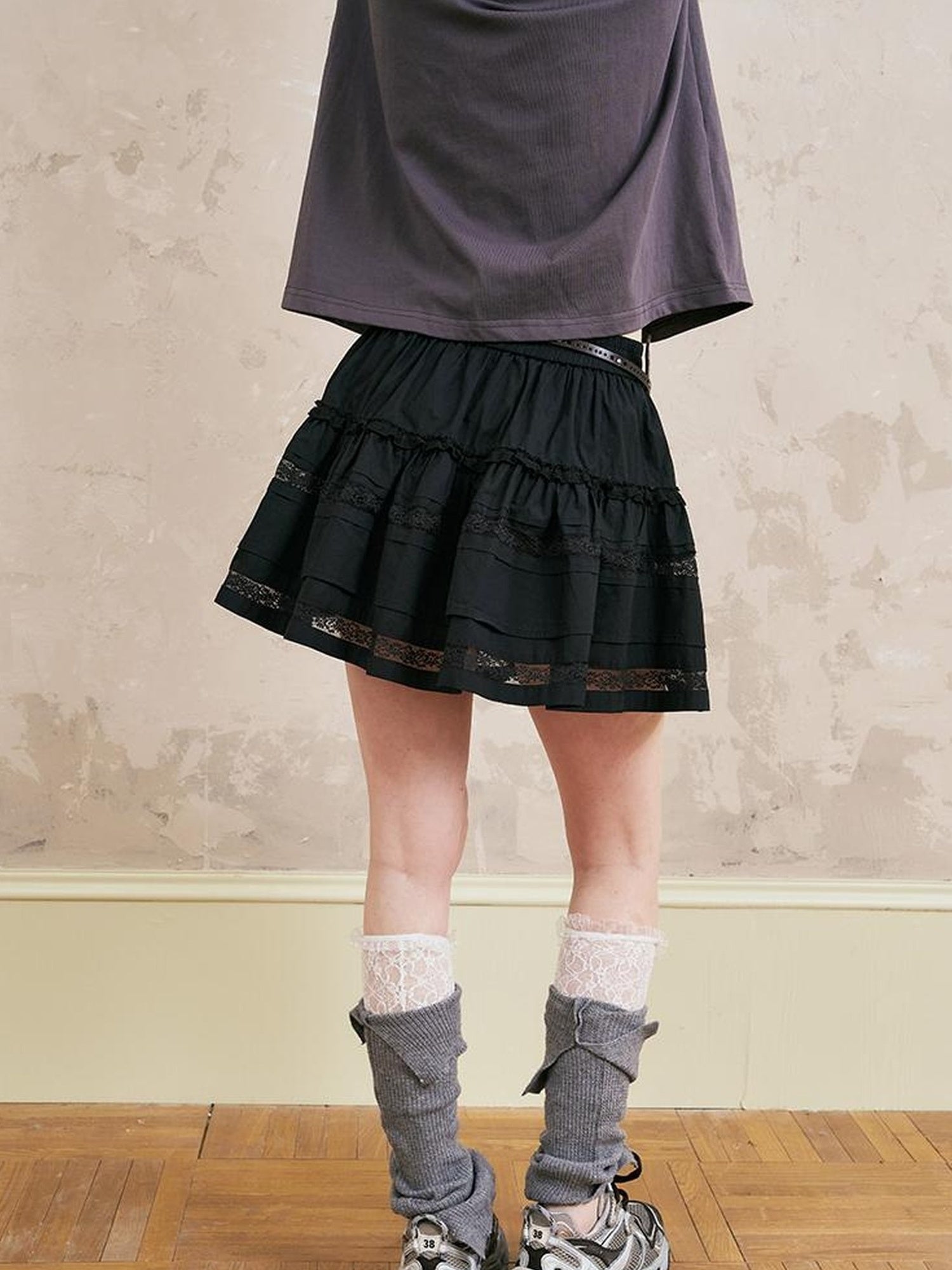 Elegant Lace Trimmed Tiered Mini Skirt