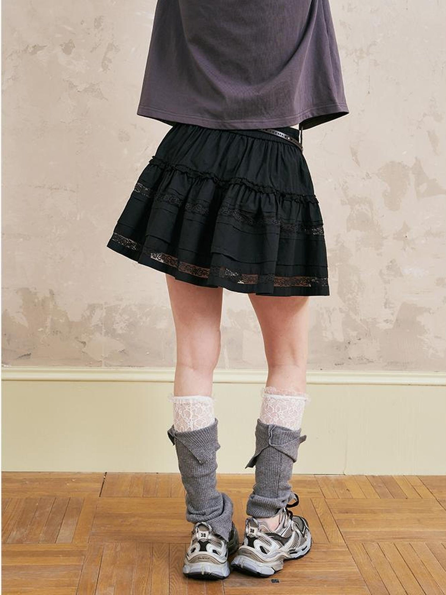 Elegant Lace Trimmed Tiered Mini Skirt