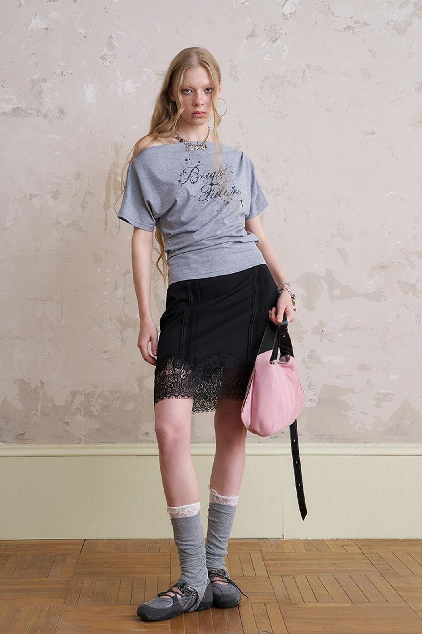 DIDDI MODA Elegant Lace Trimmed Tuck Skirt