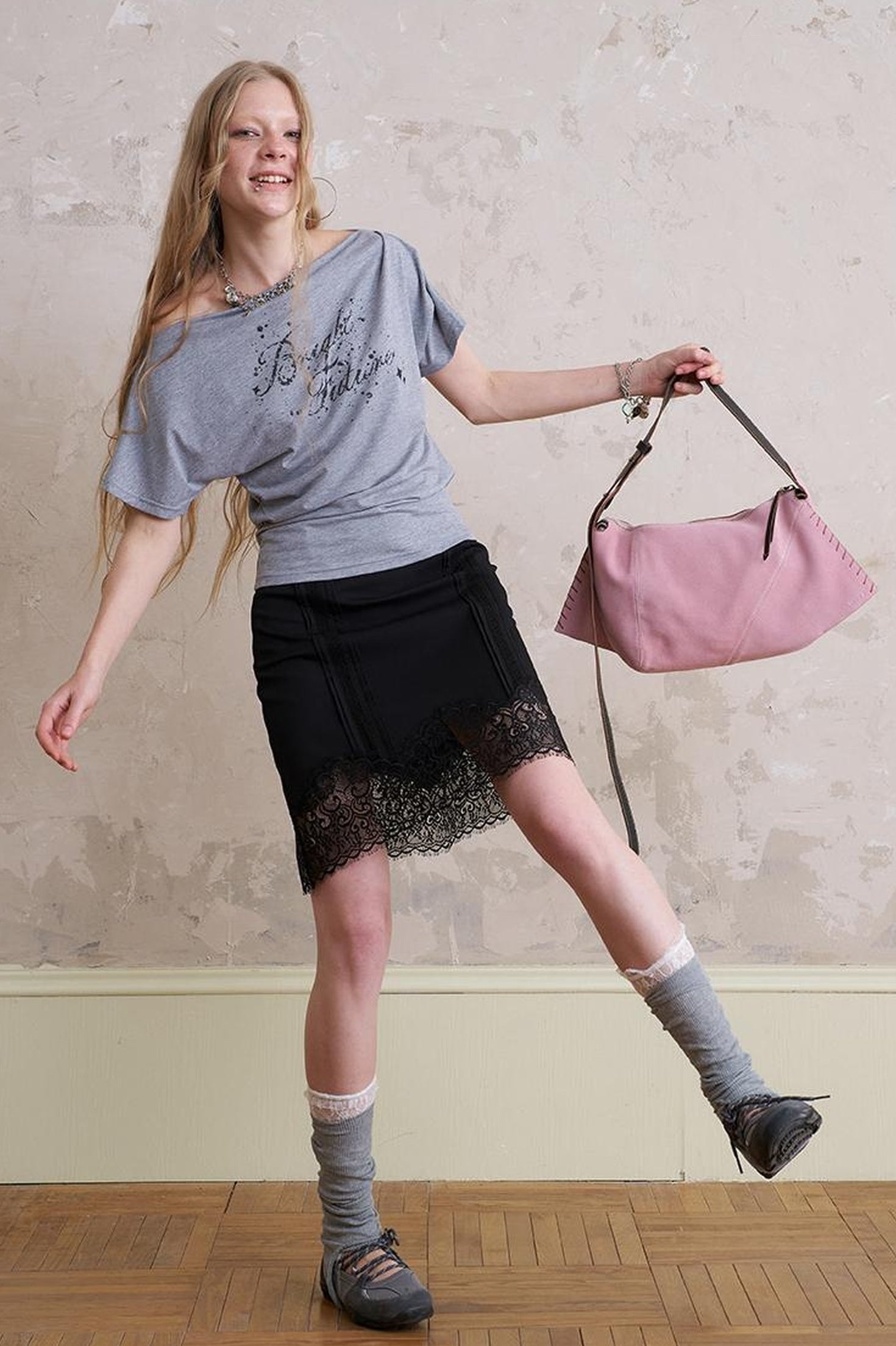 DIDDI MODA Elegant Lace Trimmed Tuck Skirt