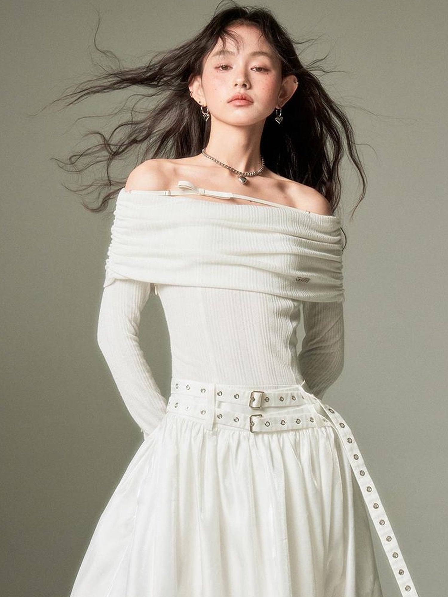 DIDDI MODA Elegant Off Shoulder Bow Dress With Metallic Belt