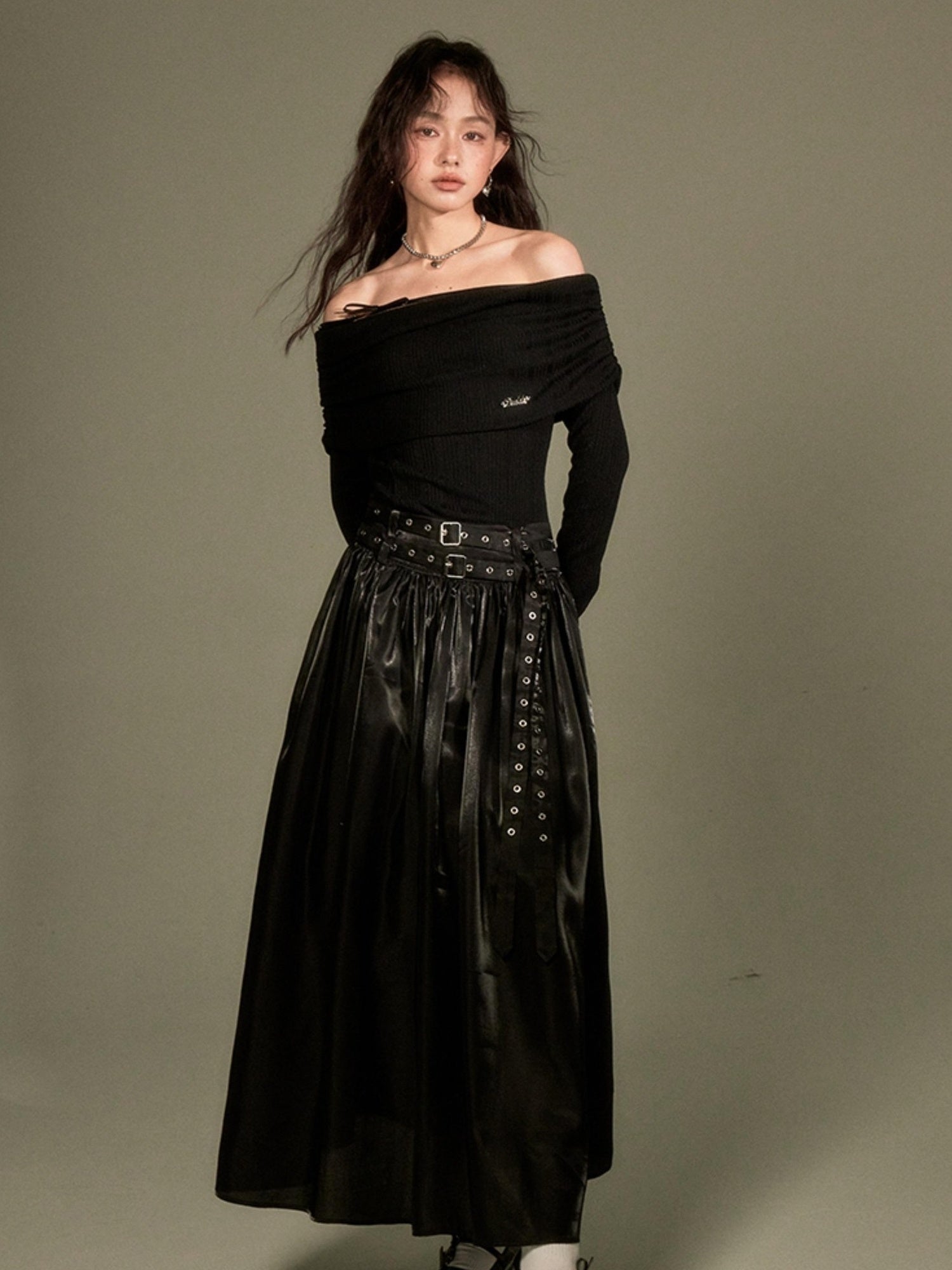 DIDDI MODA Elegant Off Shoulder Bow Dress With Metallic Belt