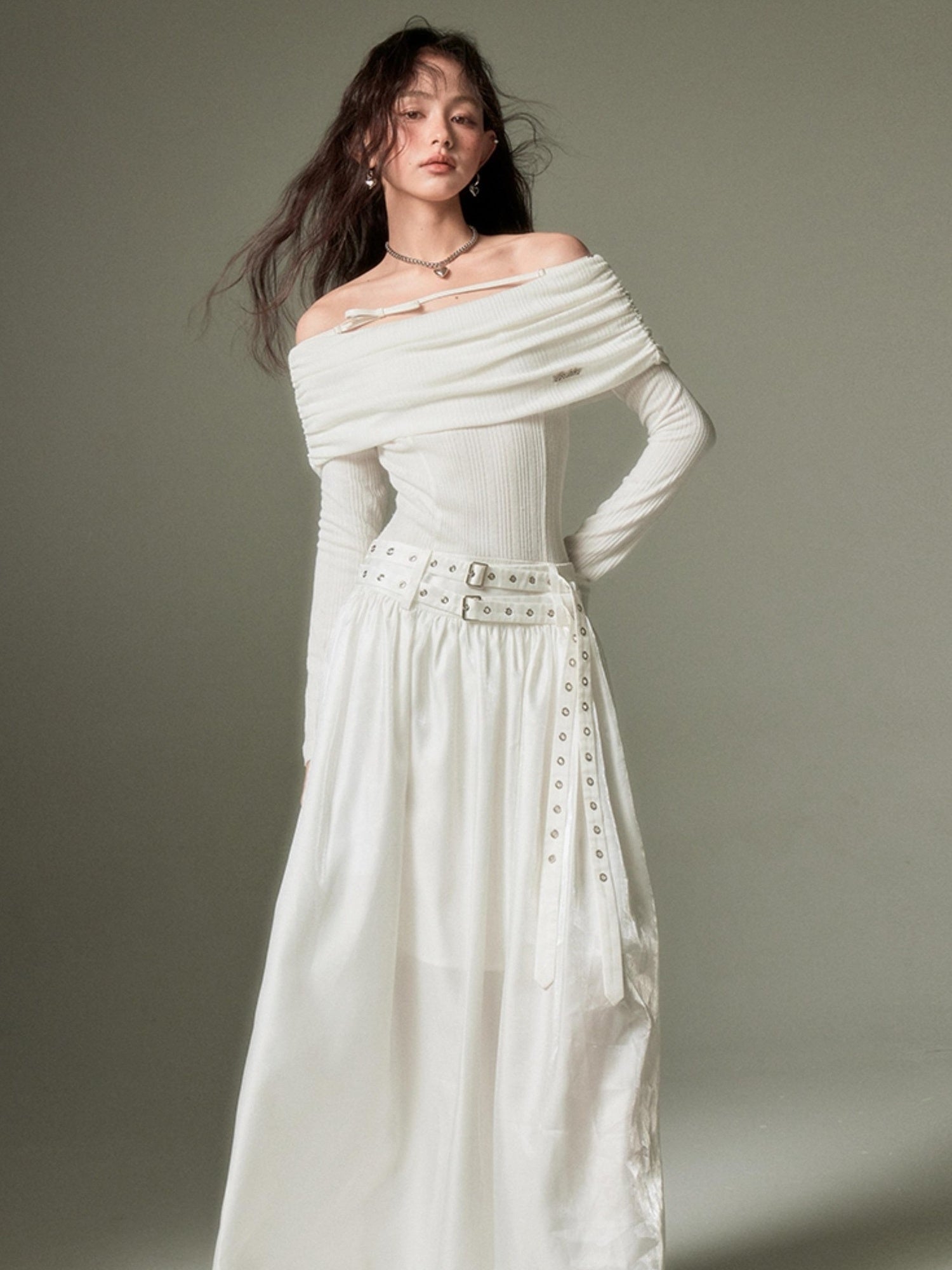 DIDDI MODA Elegant Off Shoulder Bow Dress With Metallic Belt