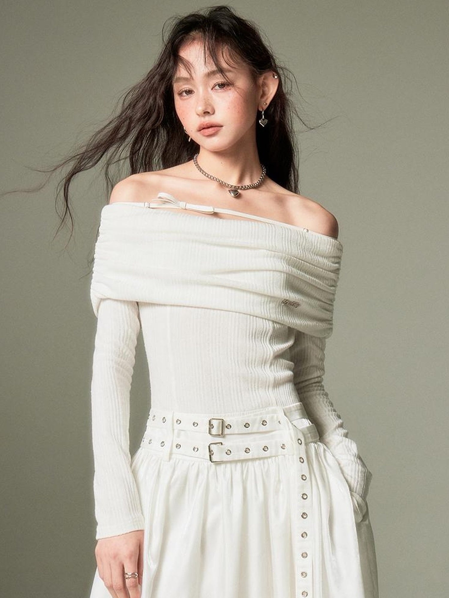 DIDDI MODA Elegant Off Shoulder Bow Dress With Metallic Belt