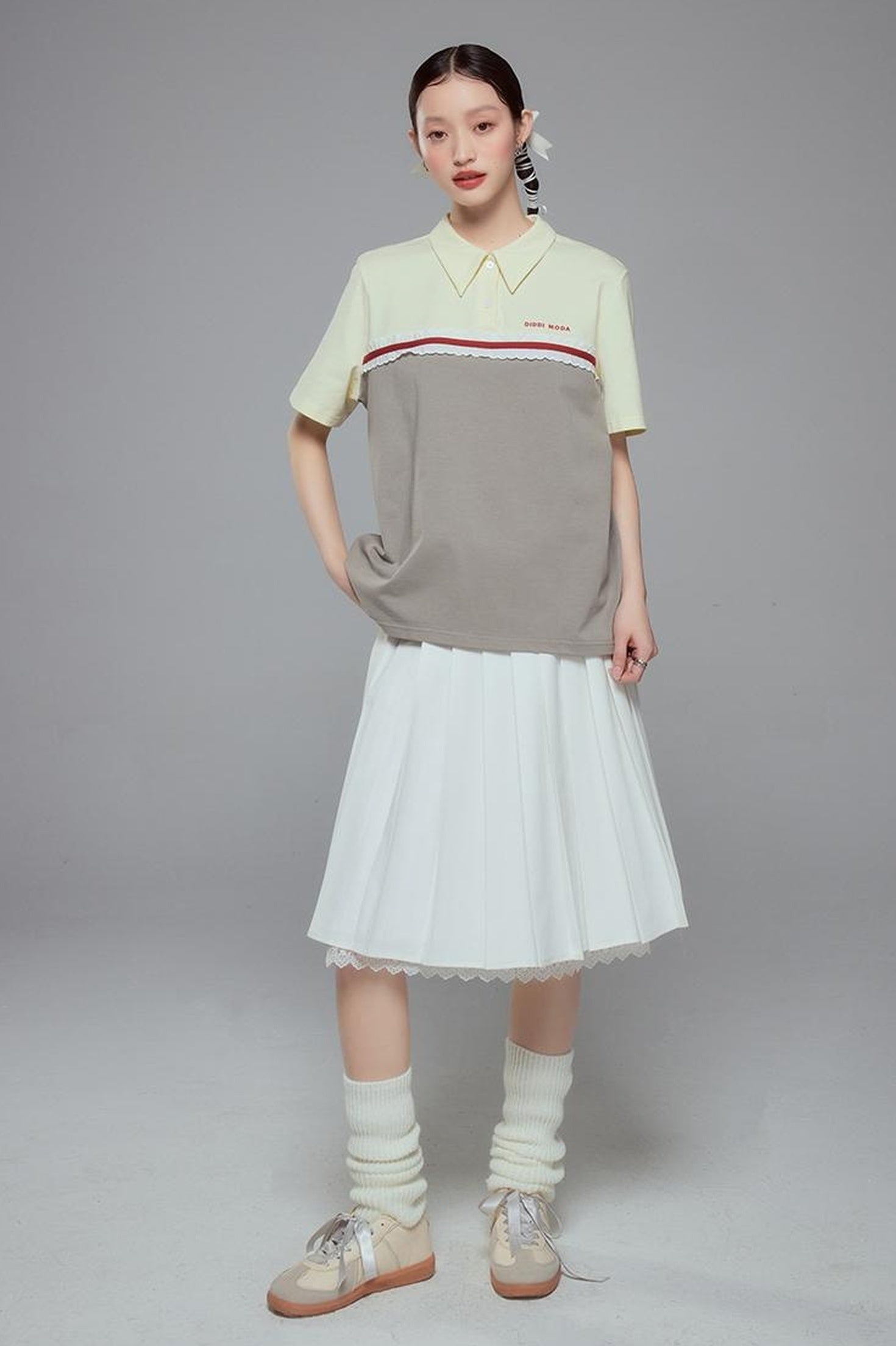 DIDDI MODA Elegant Pleated Skirt With Floral Hem A Line Silhouette