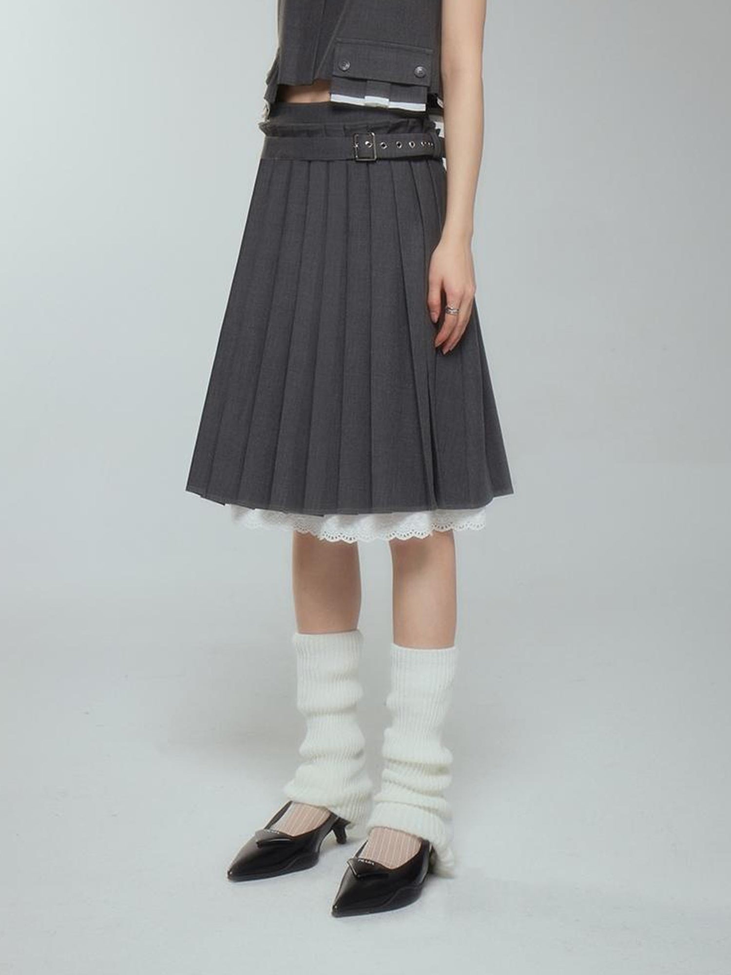 DIDDI MODA Elegant Pleated Skirt With Floral Hem A Line Silhouette