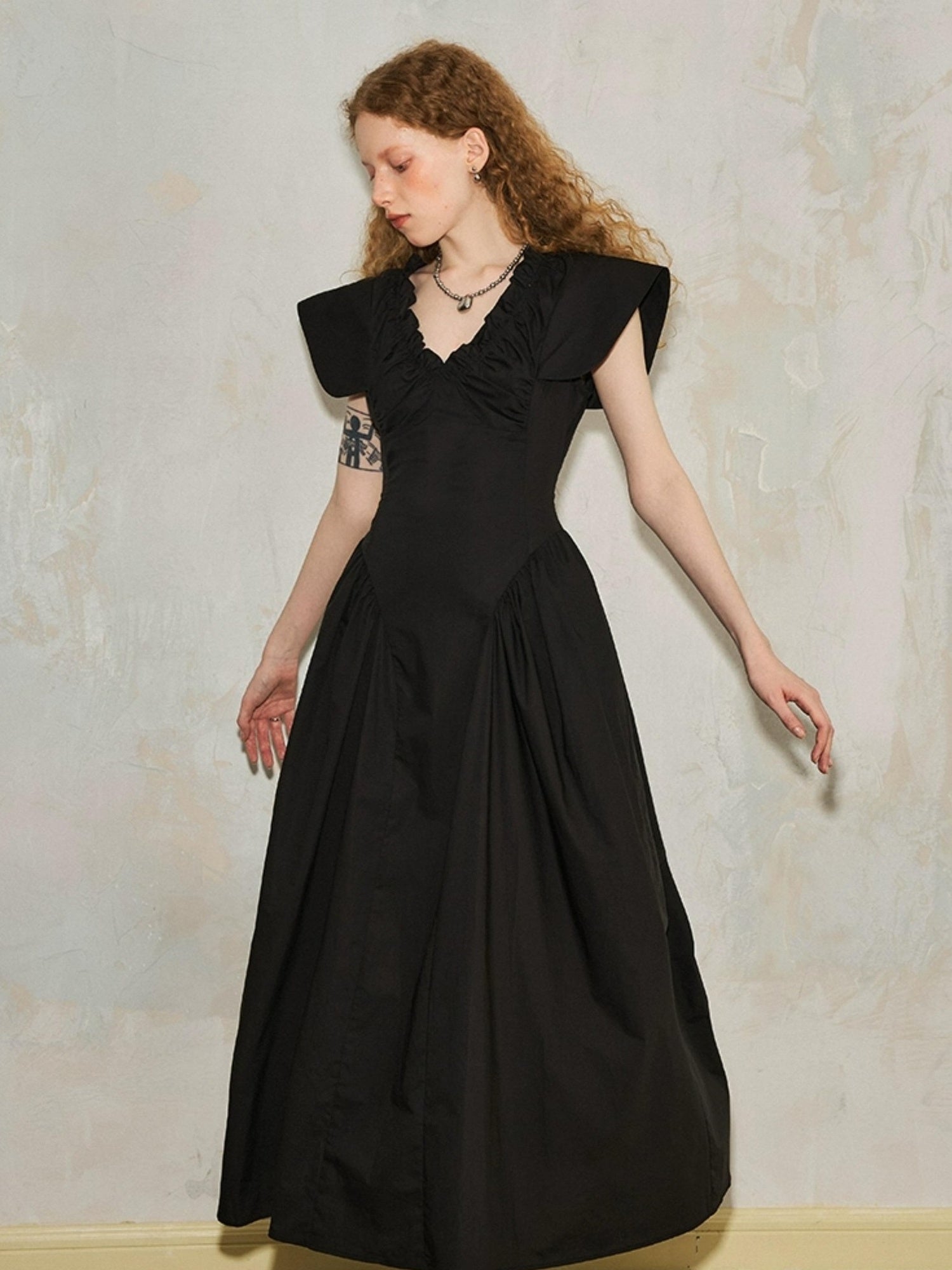 DIDDI MODA Elegant Sweet V Neck Flutter Sleeve Smocked Waist Maxi Dress