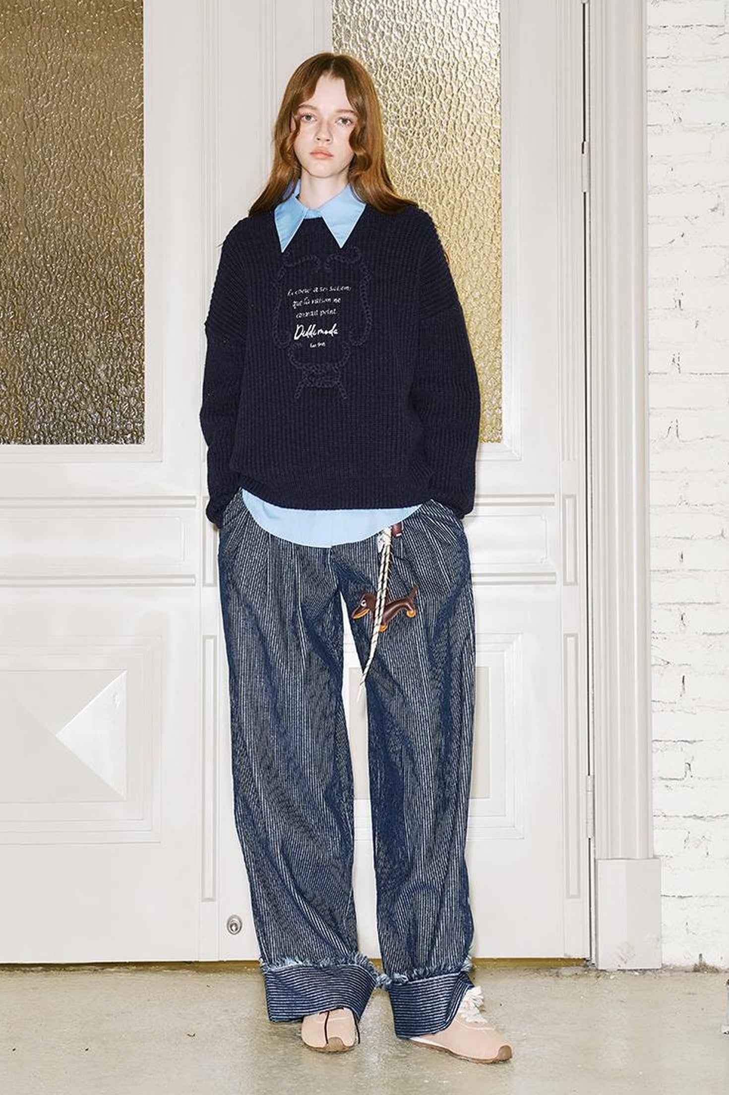 DIDDI MODA Elegant Tape Embroidered Letter Sweater