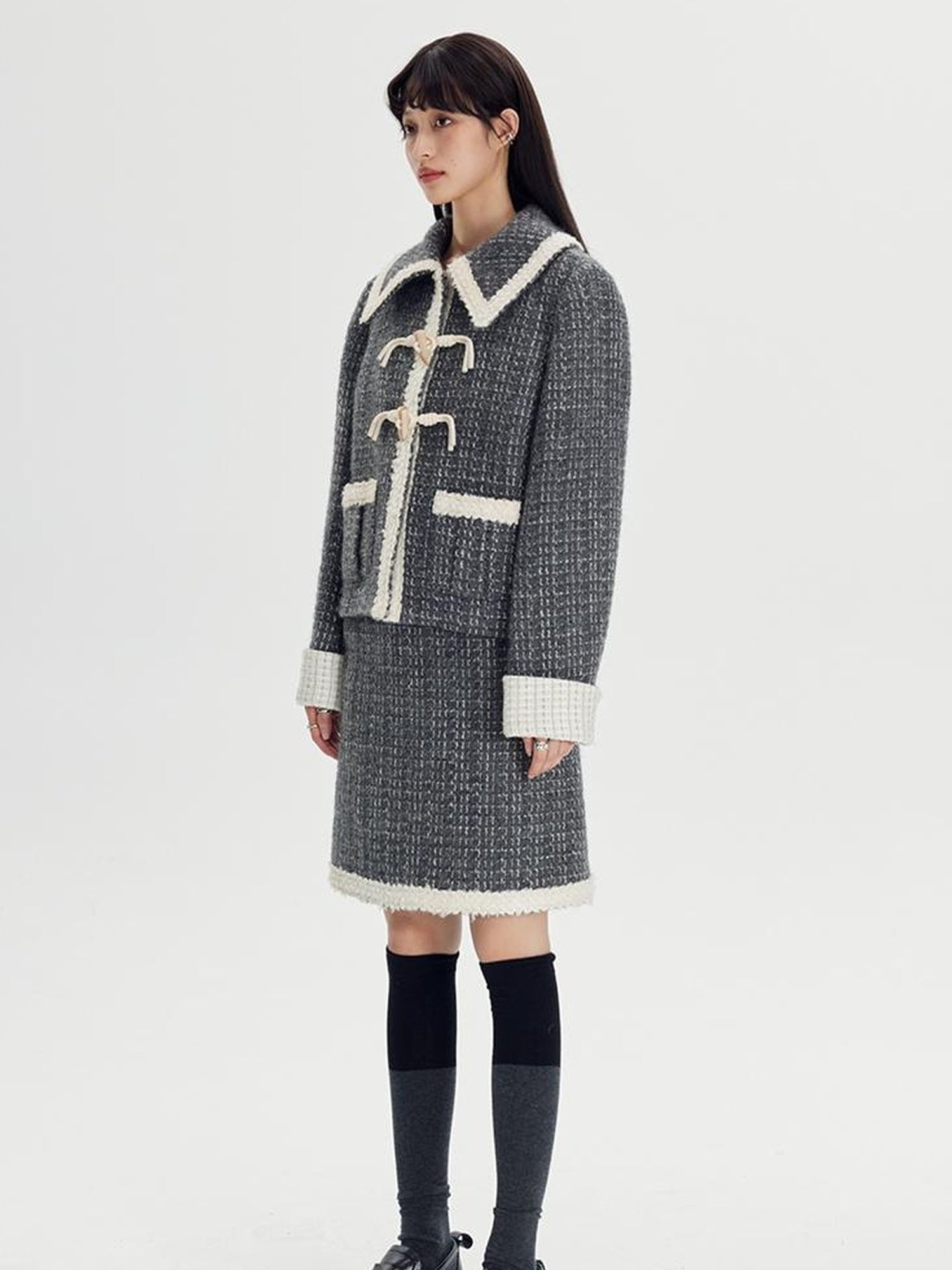 DIDDI MODA Elegant Tweed Scholar Set With Horn Buttons