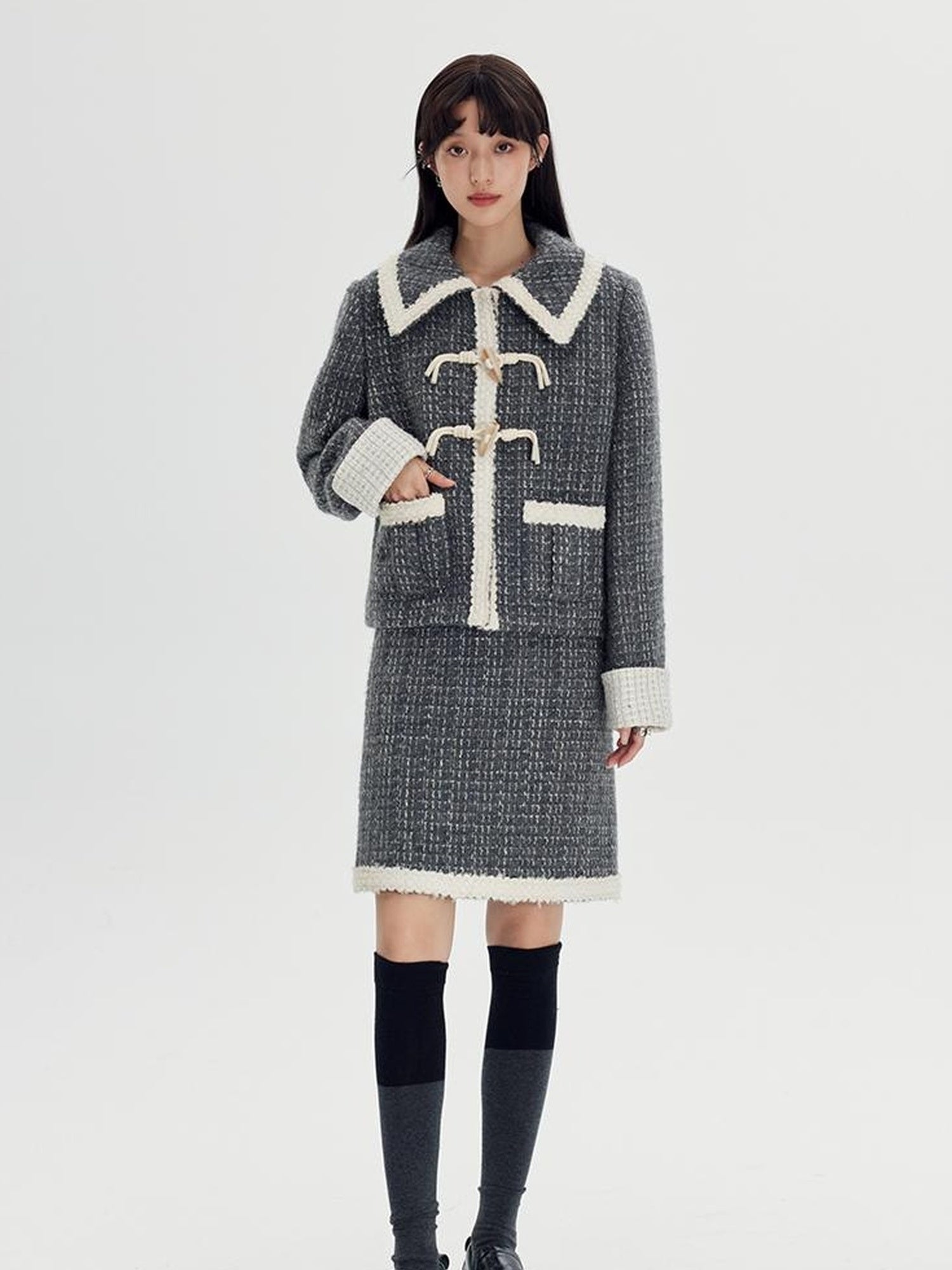 DIDDI MODA Elegant Tweed Scholar Set With Horn Buttons