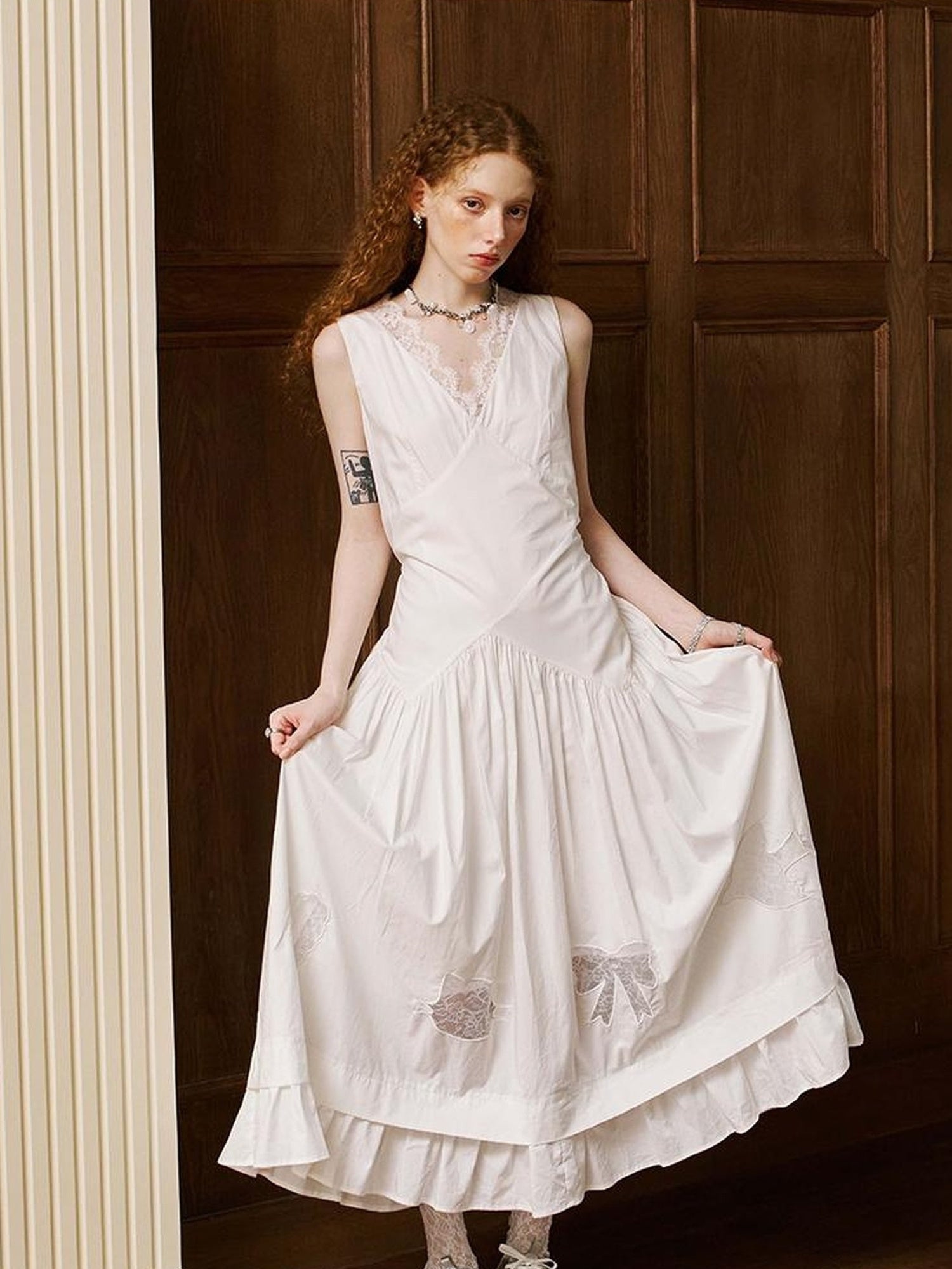 DIDDI MODA Elegant V Neck Lace Trimmed Sheer Maxi Dress