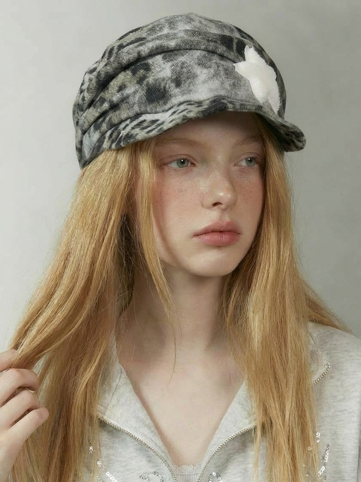 Emoha Leopard Print Adjustable Star Punk Curved Brim Women&