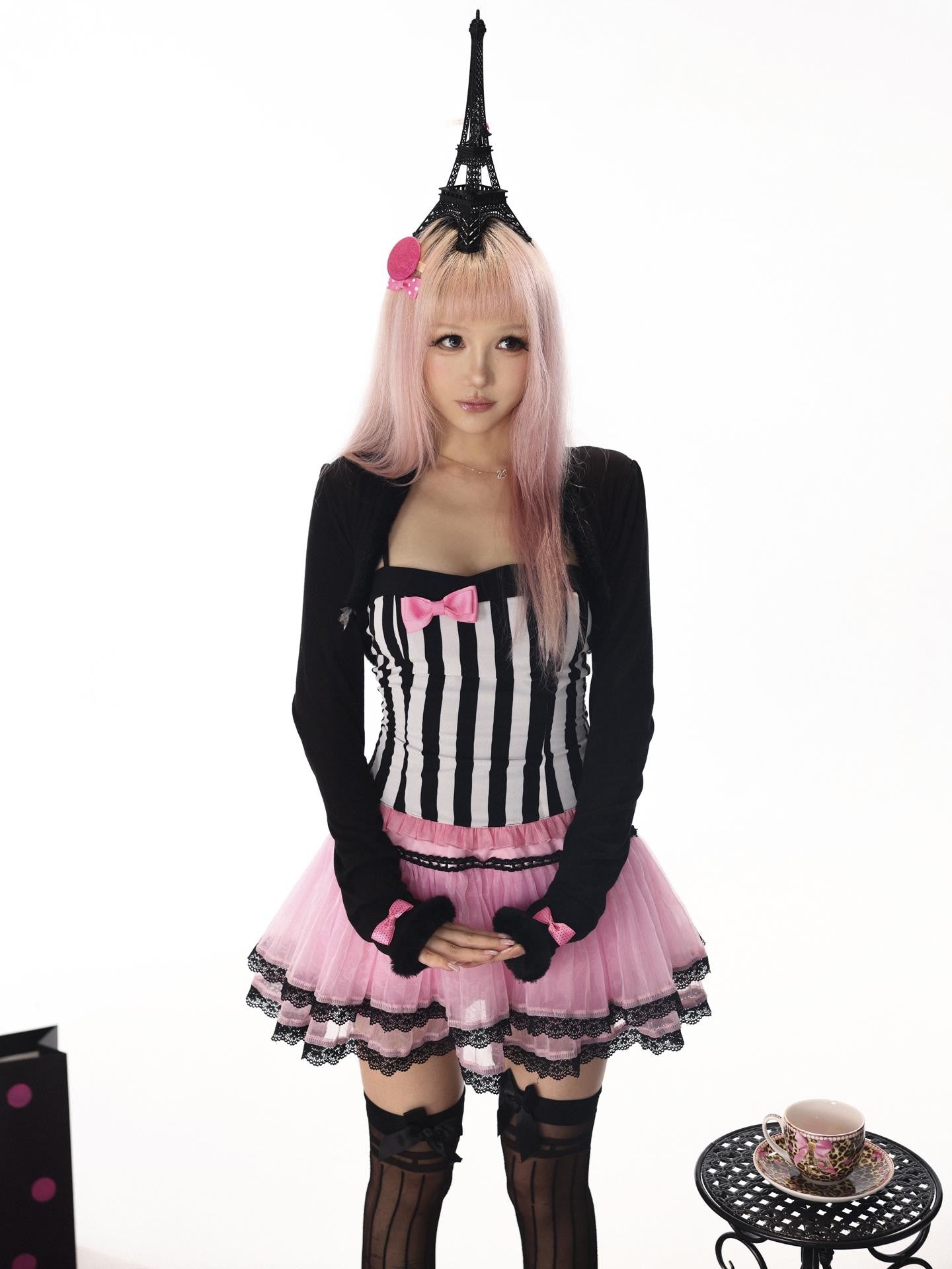 Evil Tooth Black And White Striped Bow Fitted Cropped Women&