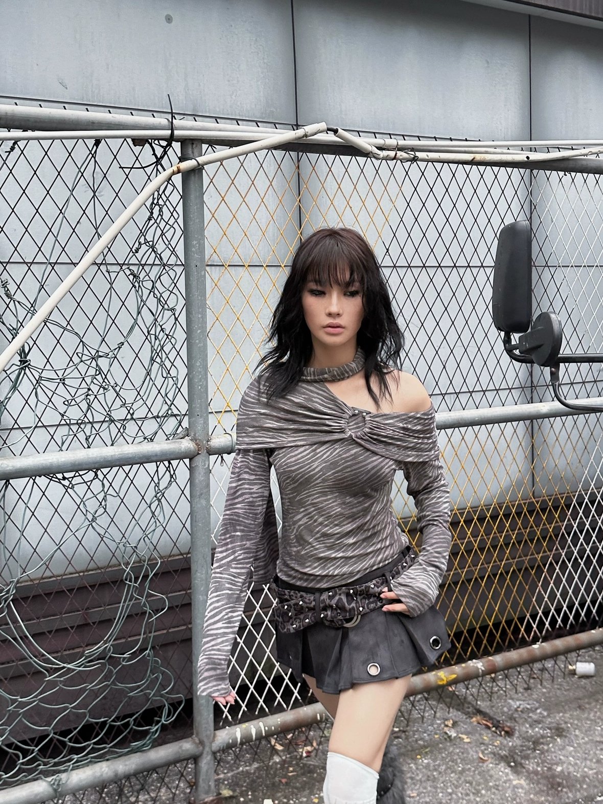 FULLTIDE 100% Cotton Cropped Scarf Collar Cool Long Sleeve Women Taupe Gray T-Shirt