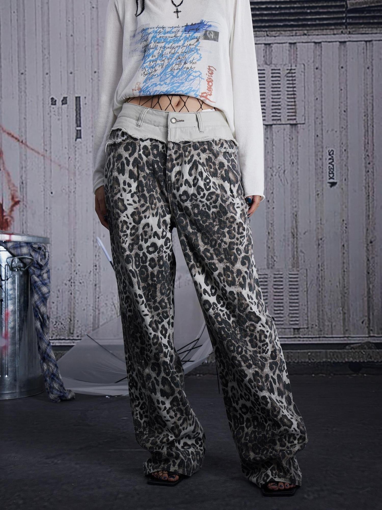 FULLTIDE Ash Gray Leopard Print Original Straight Leg Low Rise Women Cotton Pants