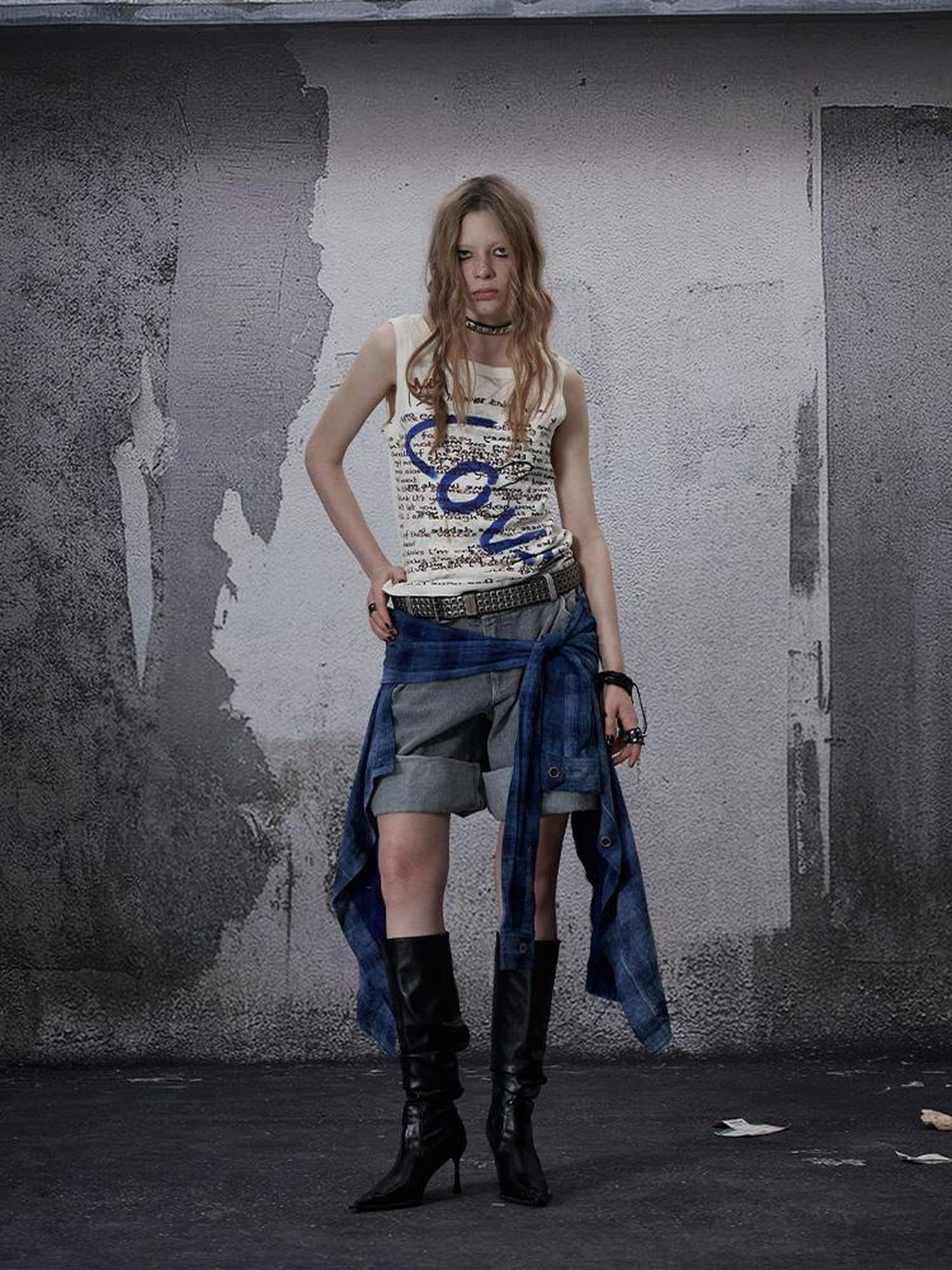 FULLTIDE Asymmetric Distressed Low Rise Street Punk Workwear Denim Cotton Women Shorts