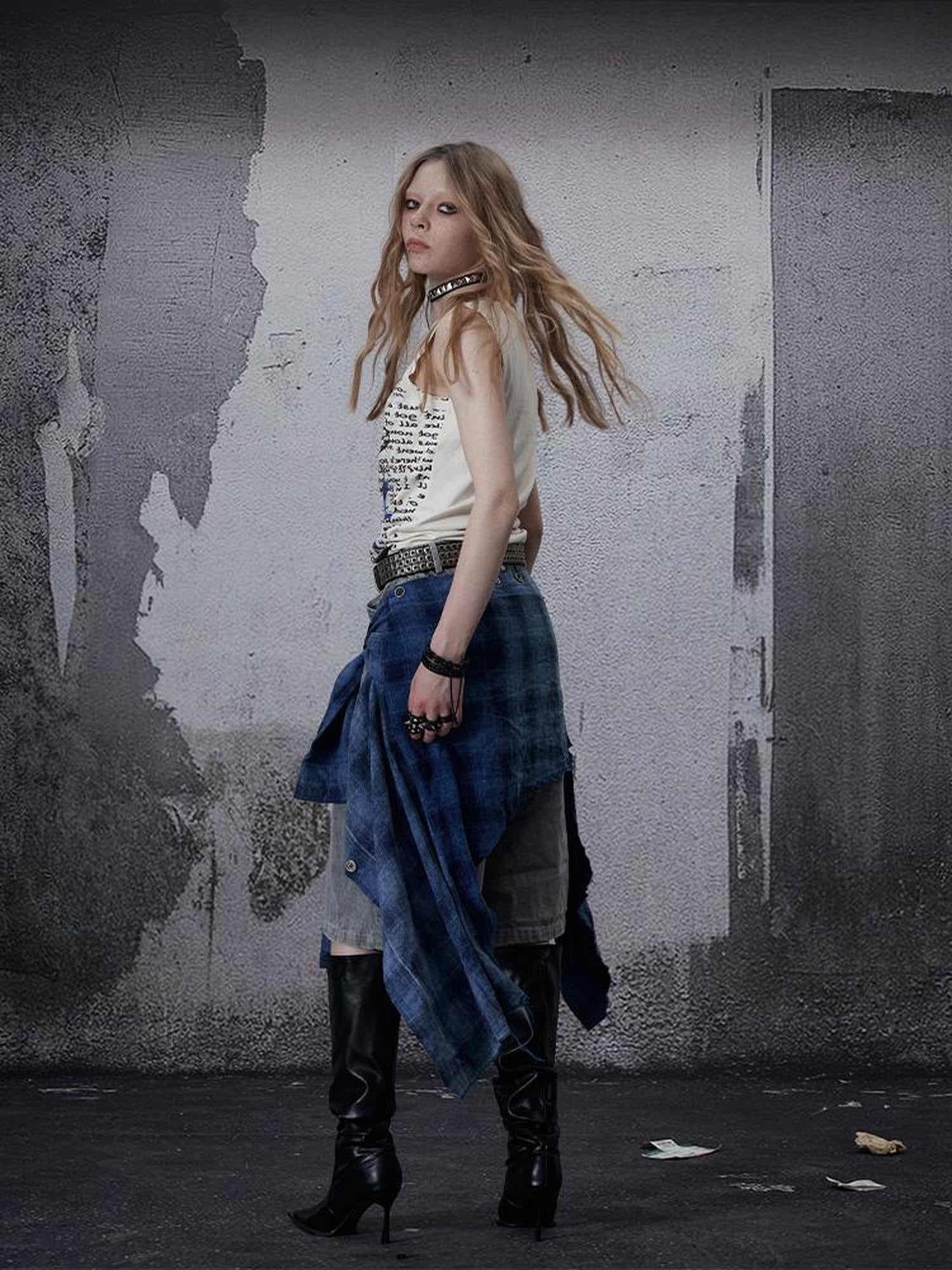 FULLTIDE Asymmetric Distressed Low Rise Street Punk Workwear Denim Cotton Women Shorts