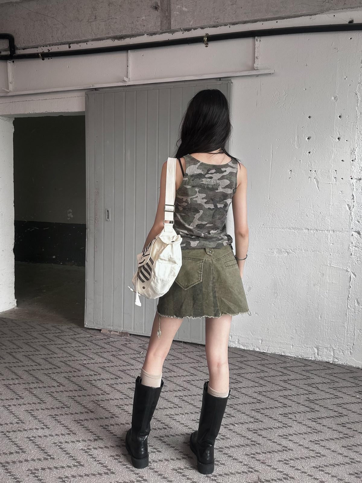 FULLTIDE Camouflage Print Embroidered V-neck Women&