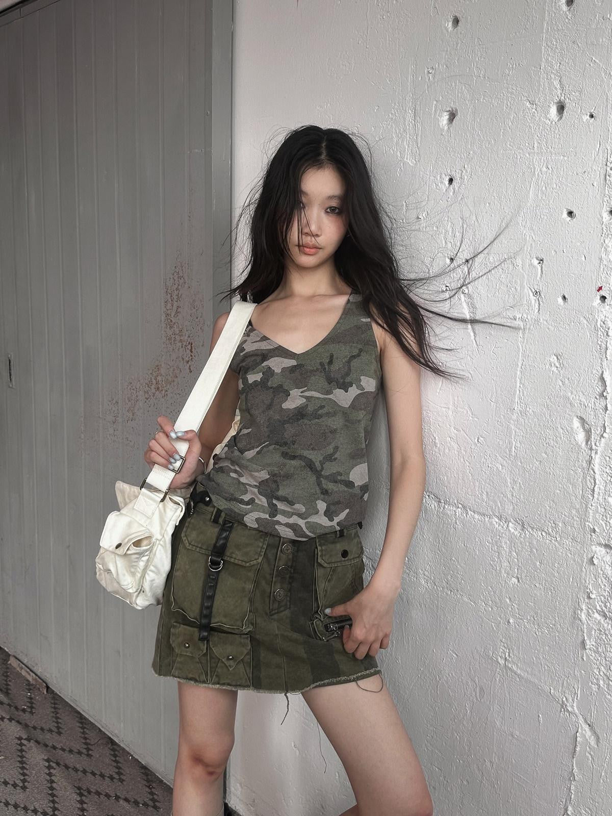 FULLTIDE Camouflage Print Embroidered V-neck Women&