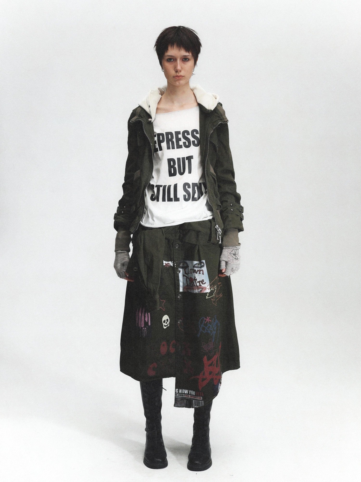 FULLTIDE Distressed Irregular Graffiti Print Punk Women&