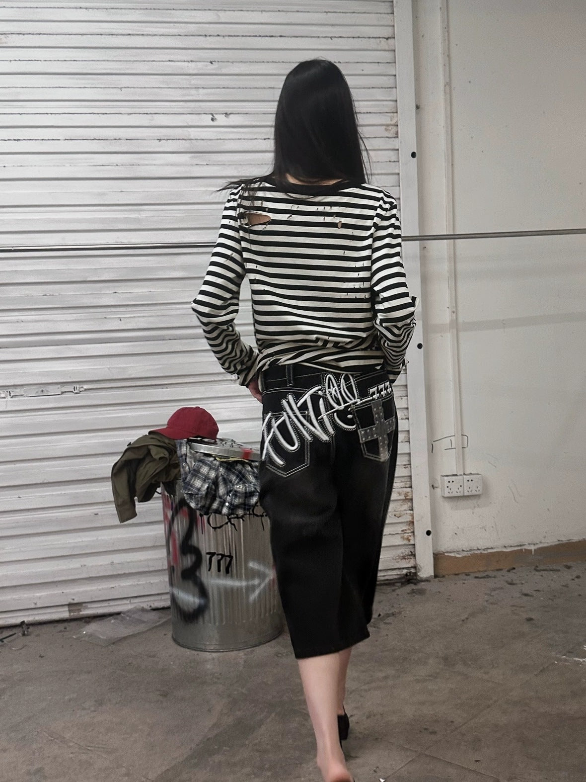 FULLTIDE Distressed Minimal Straight Low Rise Non Stretch Unisex Black Gray Denim Jeans