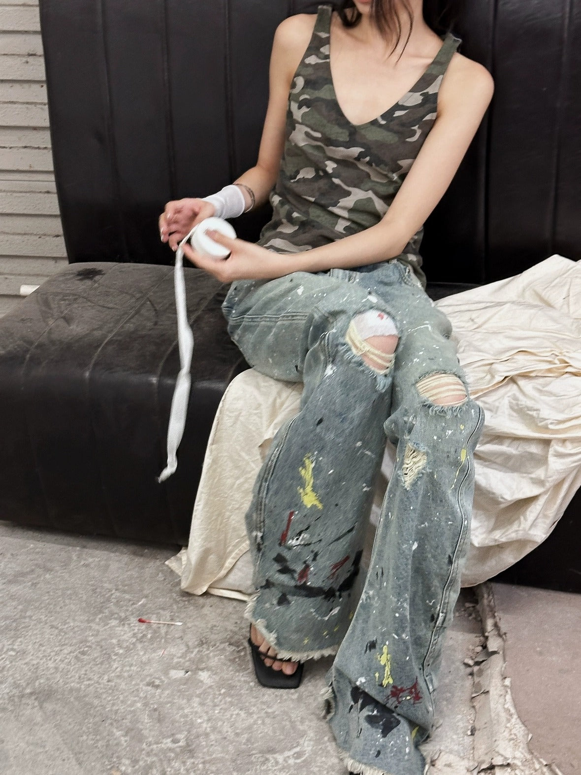 FULLTIDE Durable Cotton Stretch Denim Natural Waist Wide Leg Light Blue Zipper Pants