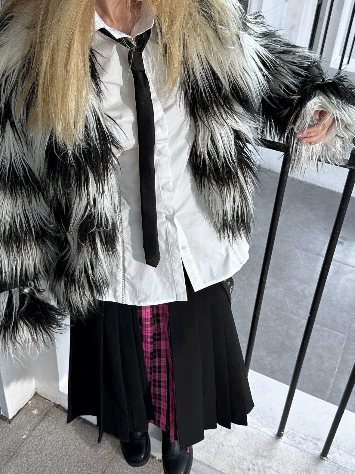FULLTIDE Faux Fur Trim Black White Striped Street Single Breasted Two Button Women Coat