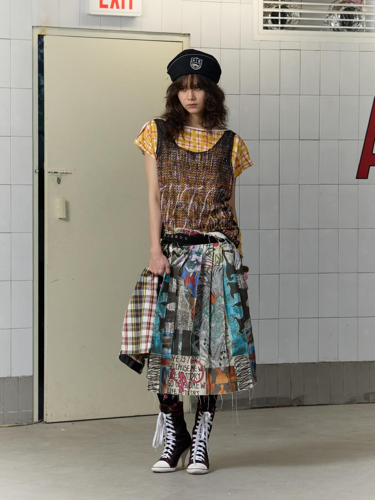 FULLTIDE Graffiti Print Reversible Patchwork Distressed Women&