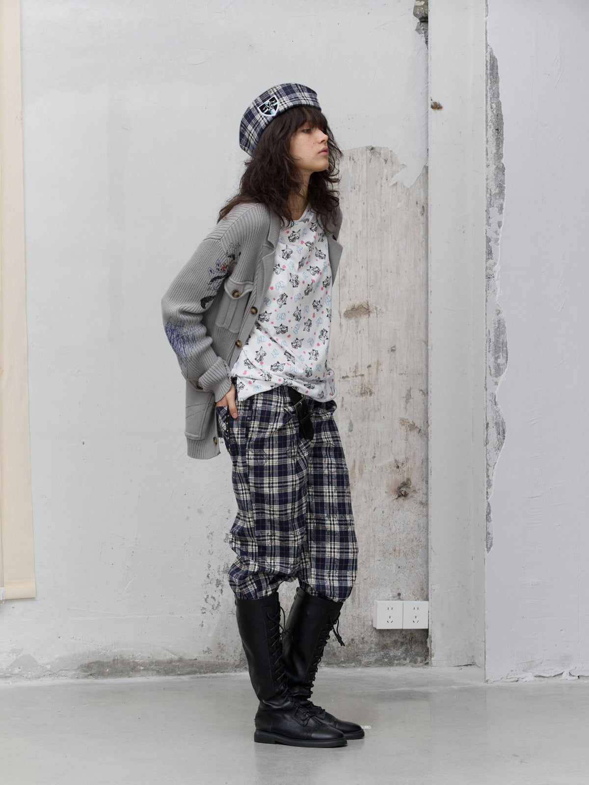 FULLTIDE Graffiti Print Reversible Patchwork Distressed Women&