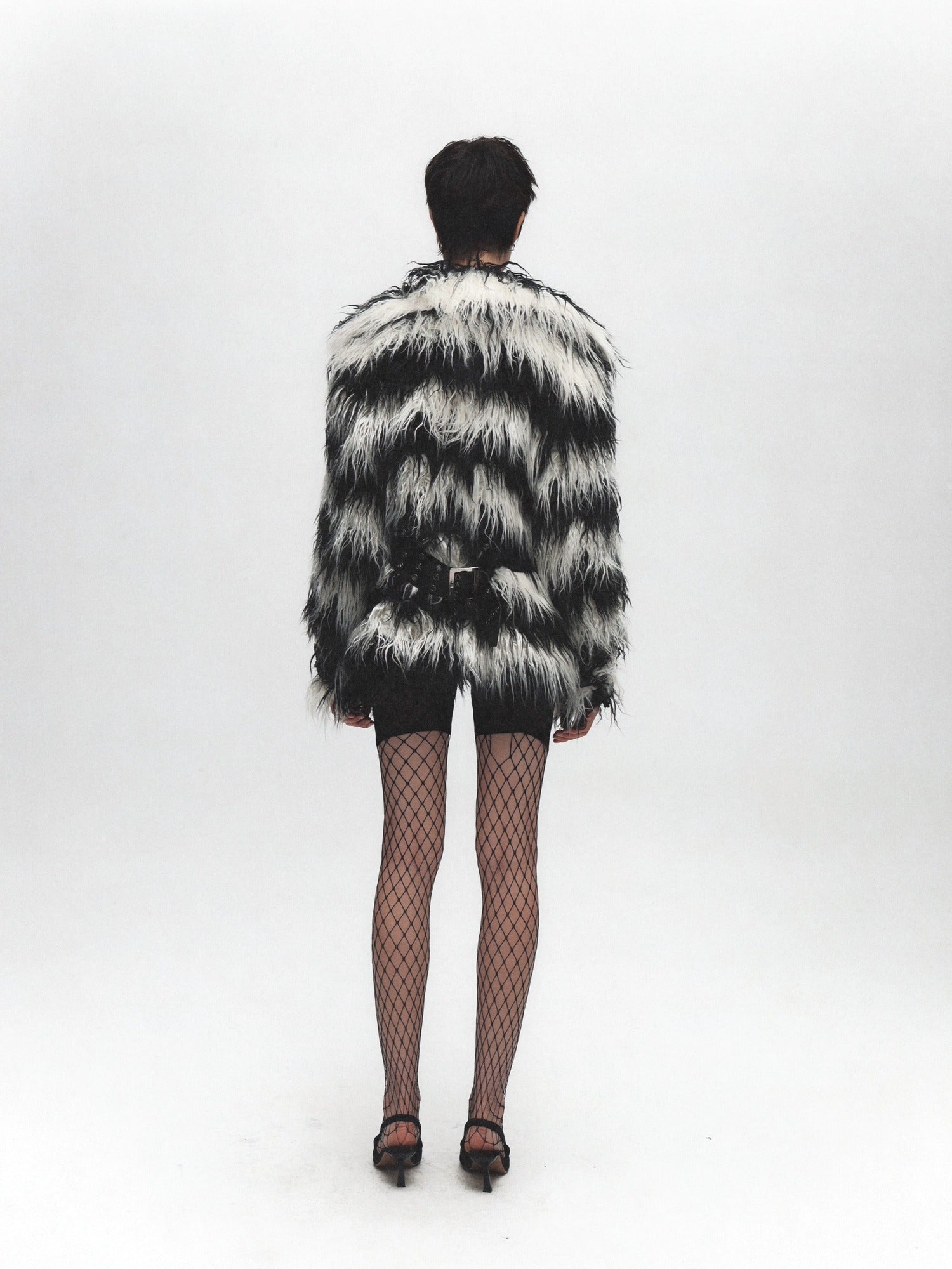 FULLTIDE Insulated Faux Fur Collar Midlength Loose Fit Workwear Women V Neck Black Jacket