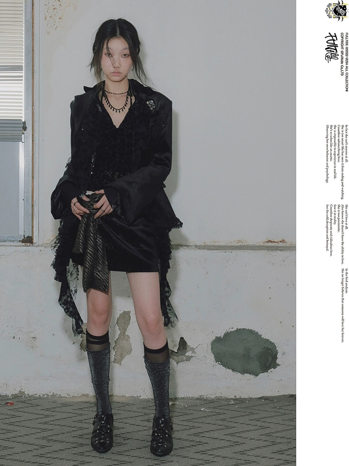 FULLTIDE Original Design Cropped One Shoulder Solid Flocked Women Black Two Piece T-Shirt