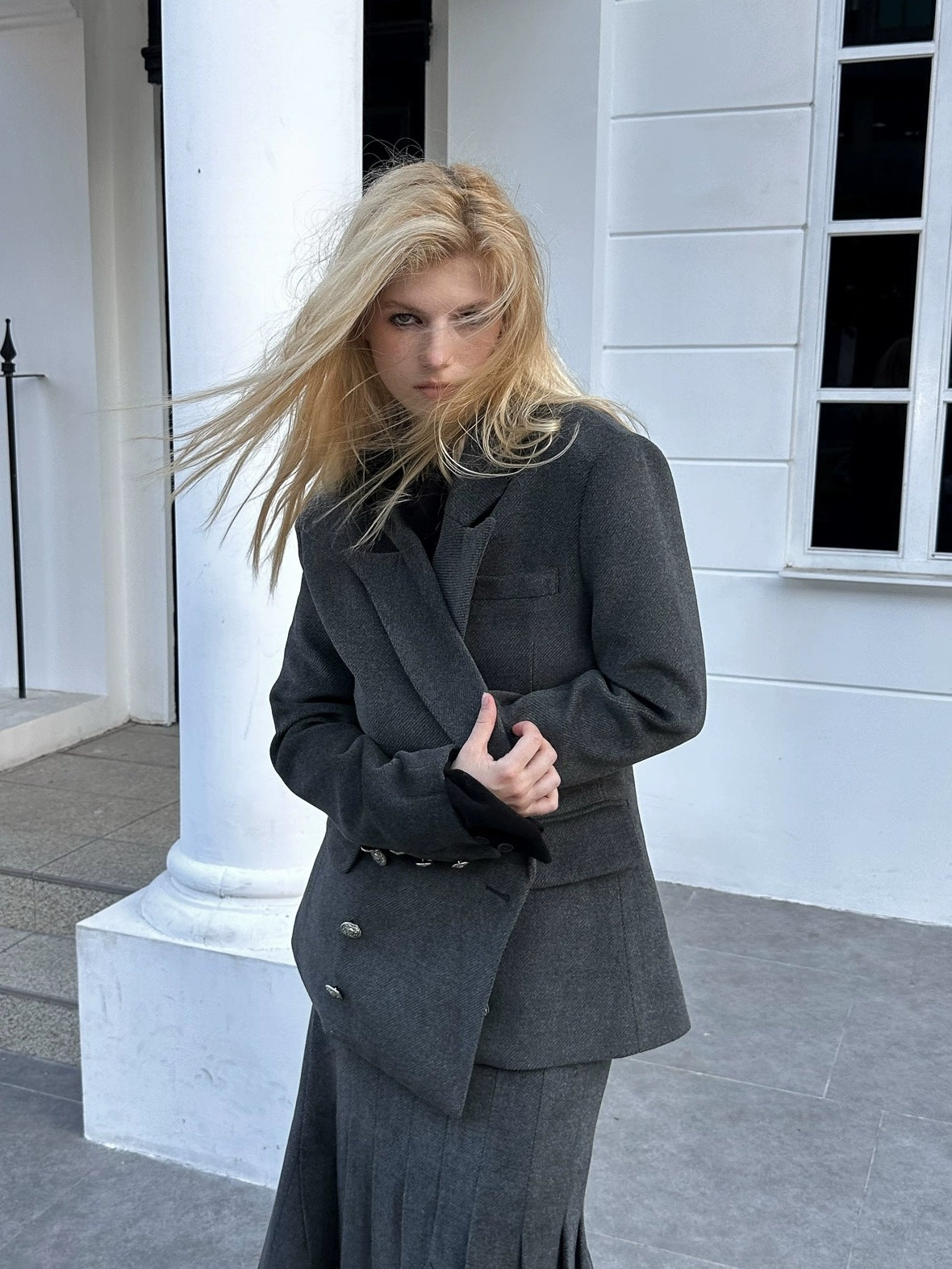 FULLTIDE Premium Wool Mid Length Notched Lapel Tailored Women Workwear Classic Coat