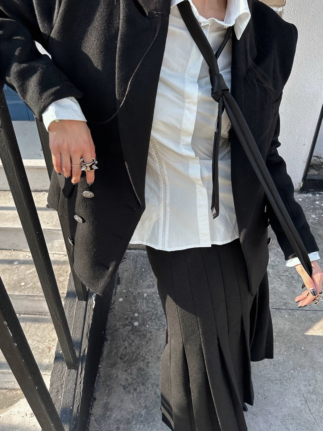 FULLTIDE Premium Wool Mid Length Notched Lapel Tailored Women Workwear Classic Coat